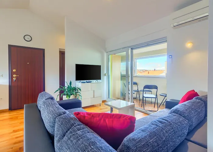 Apartments Zara
